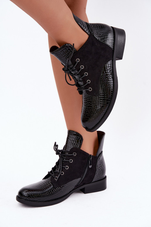 Botins isolados com design em relevo Vinceza 16524 pretos