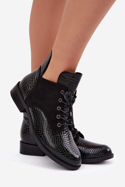 Botins isolados com design em relevo Vinceza 16524 pretos