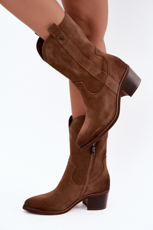 botins isolados de estilo cowboy com saltos Vinceza 133106 em marrom
