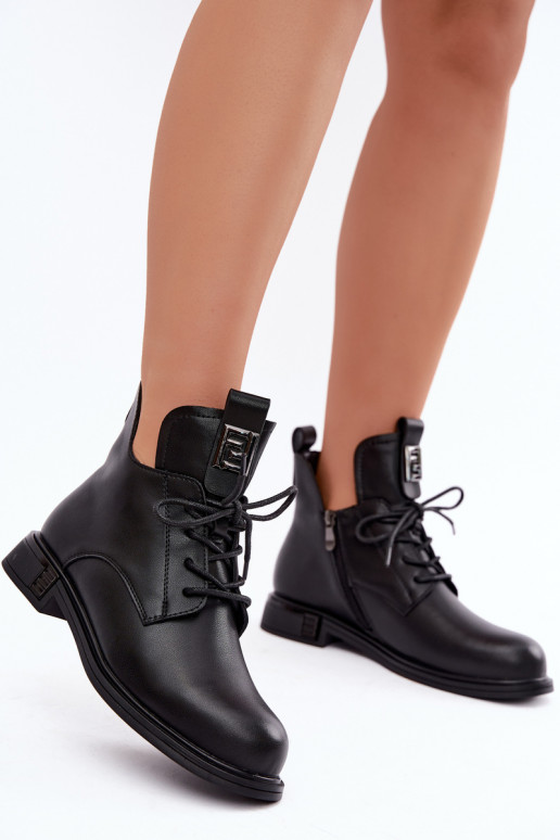 botins isolados com saltos largos e ornamentos D&A MK62-7034 em preto