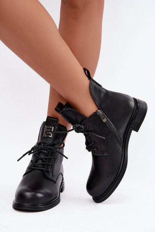 botins isolados com saltos largos e ornamentos D&A MK62-7034 em preto