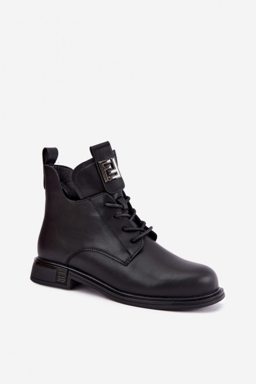 botins isolados com saltos largos e ornamentos D&A MK62-7034 em preto
