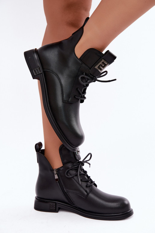 botins isolados com saltos largos e ornamentos D&A MK62-7034 em preto