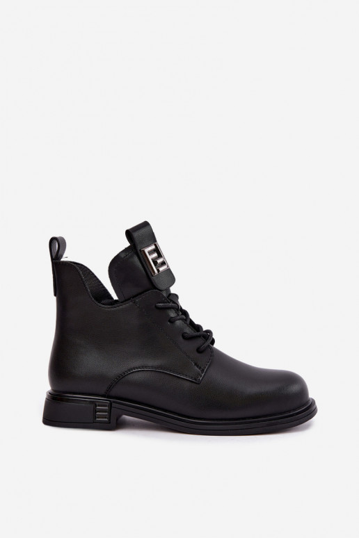botins isolados com saltos largos e ornamentos D&A MK62-7034 em preto