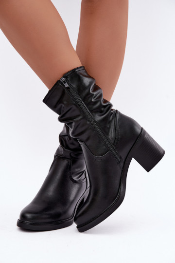 botins isolados com babados e saltos Sergio Leone BT-60 em preto 2
