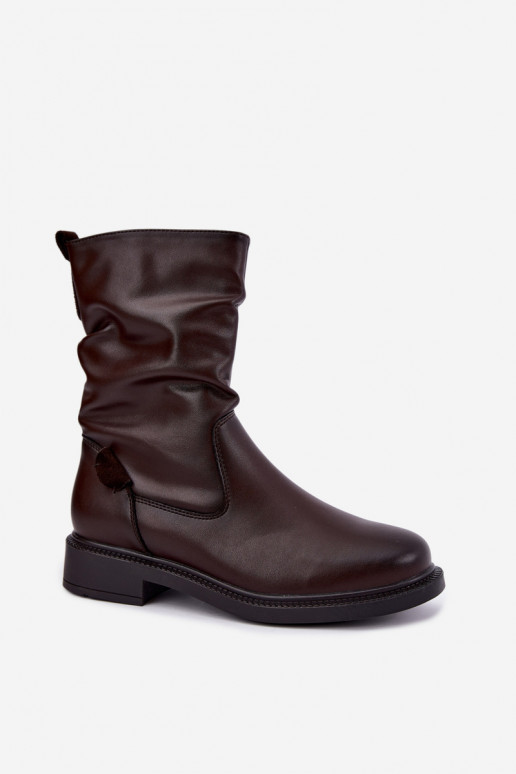 botins isolados enrugados com saltos largos Sergio Leone BT-08 em chocolate