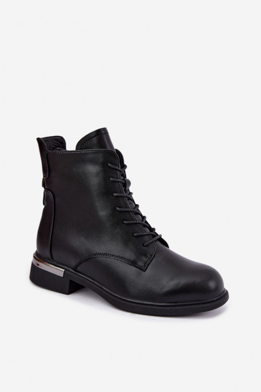 Botins de couro isolados com saltos largos na cor preta Vinceza 86450