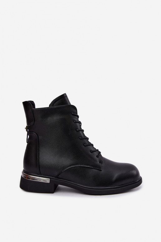 Botins de couro isolados com saltos largos na cor preta Vinceza 86450