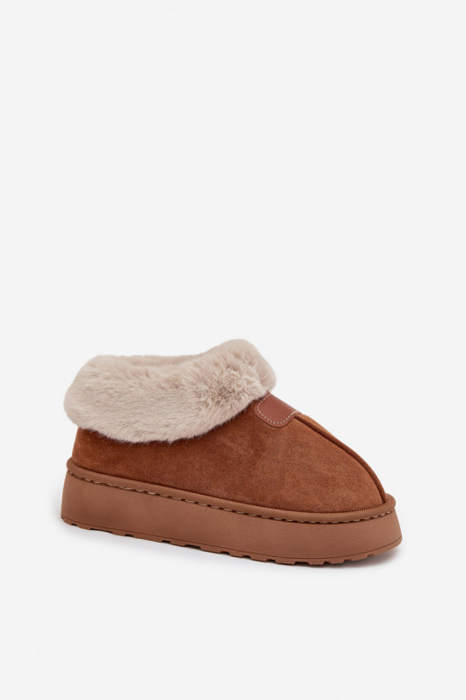 botas de neve femininas com plataforma e pelúcia na cor marrom Calyra