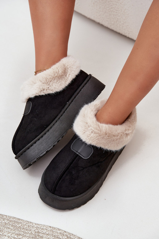 botas de neve femininas com plataforma e pelúcia na cor preta Calyra