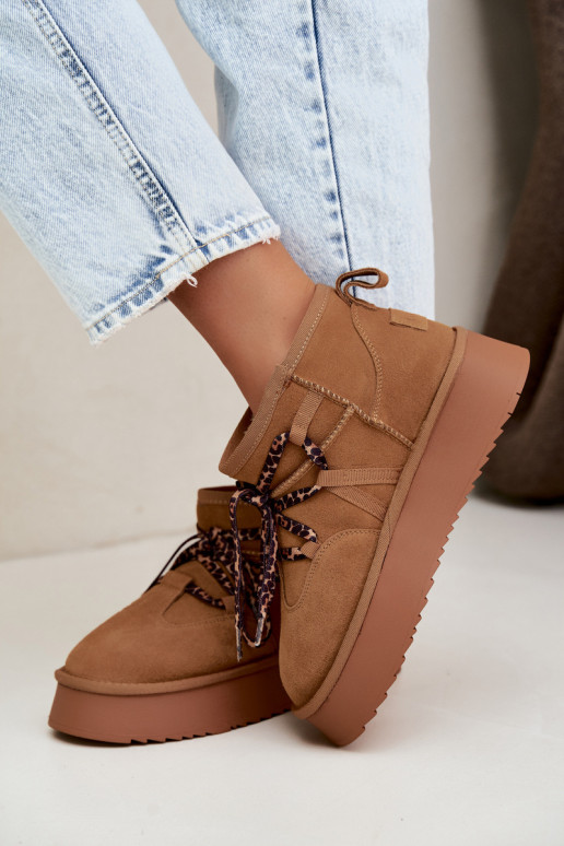 Botas de neve de camurça sintética marrom com plataforma e detalhes elegantes GOE UU2N4920