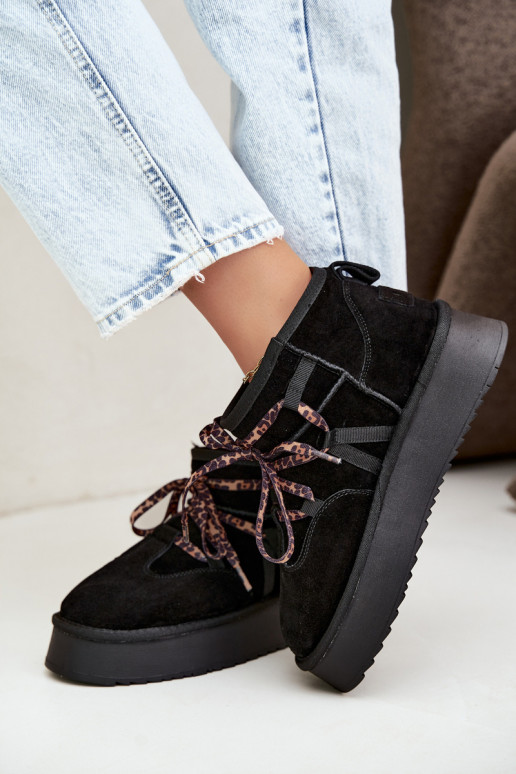 Botas de neve de camurça sintética pretas com plataforma e detalhes elegantes GOE UU2N4919