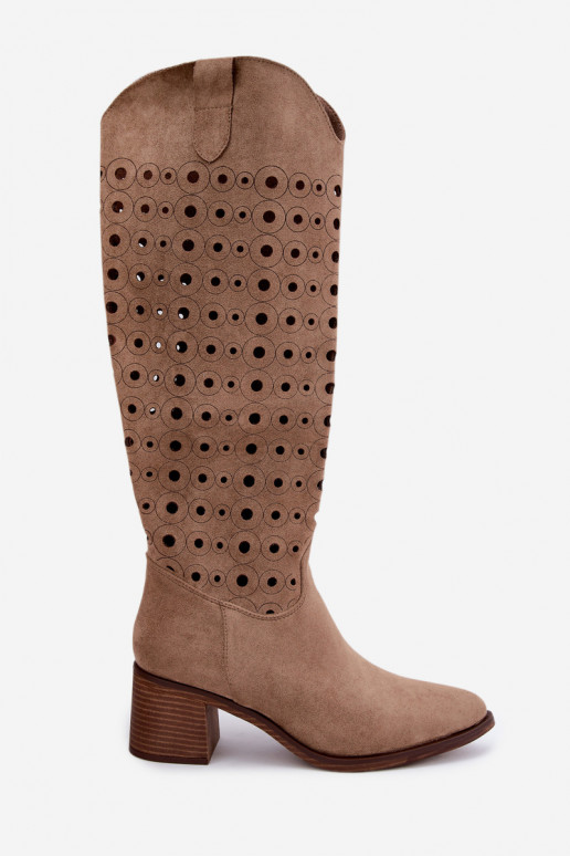 Botas altas com elementos perfurados Kireya marrom
