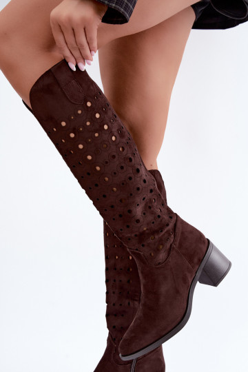 Botas altas com elementos perfurados Kireya chocolate