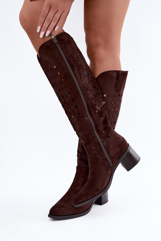Botas altas com elementos perfurados Kireya chocolate
