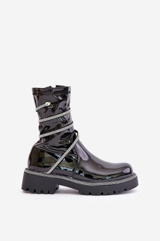 Botins envernizados com decoração em preto Kikizelle