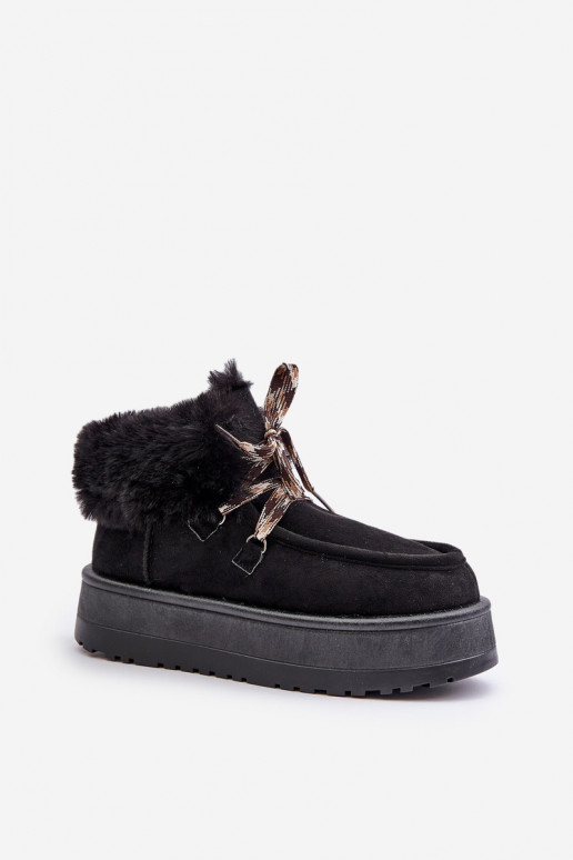 Botas de neve baixas com plataforma e pelo em preto Neathren