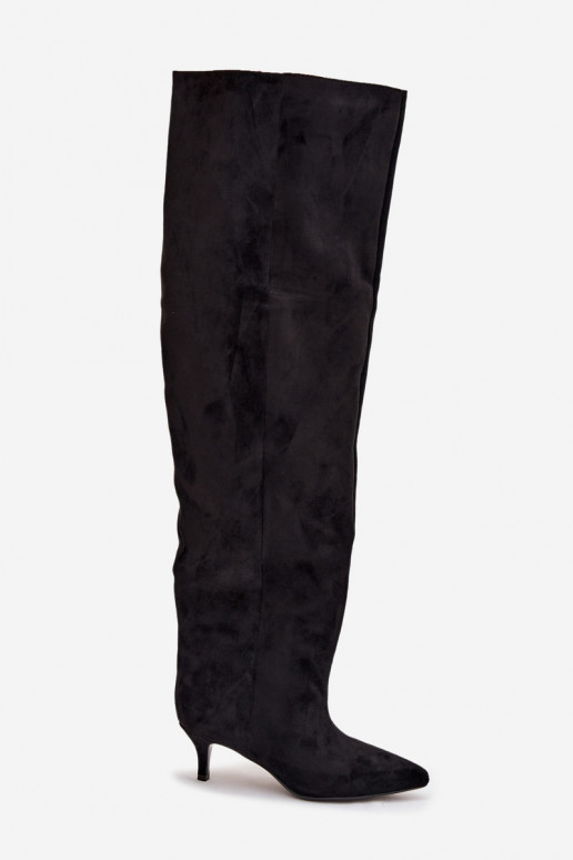 Botas acima do joelho femininas slip-on com salto fino em preto Ysolienne