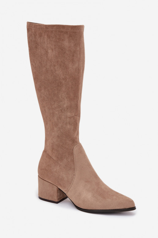 Botas femininas de cano alto com salto baixo em camurça sintética na cor areia Sergio Leone KZ212