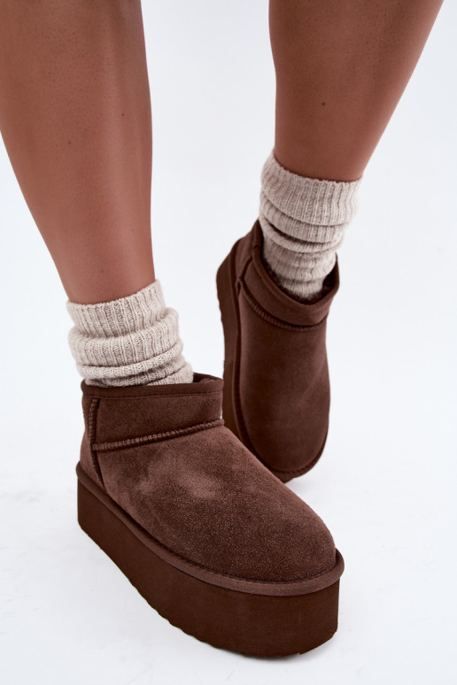 Botas femininas de neve em camurça natural na cor marrom Tairene
