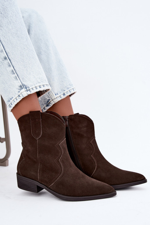 Botas de cowboy em camurça na cor chocolate com salto baixo Delsa