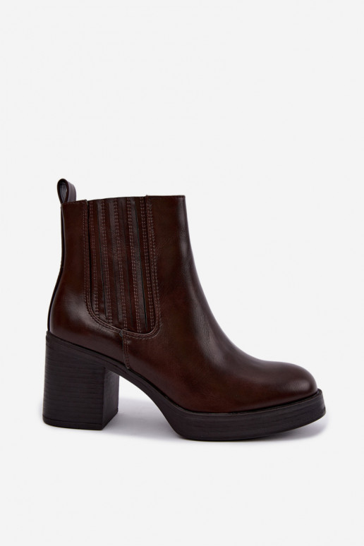Botins quentes na cor chocolate com salto Gisandra
