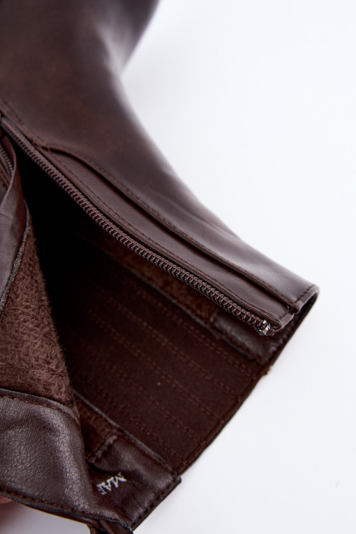 Botins quentes na cor chocolate com salto Gisandra