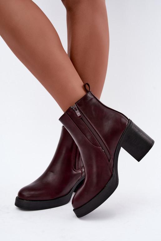Botins quentes na cor bordô com salto Gisandra