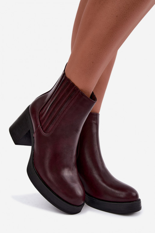 Botins quentes na cor bordô com salto Gisandra
