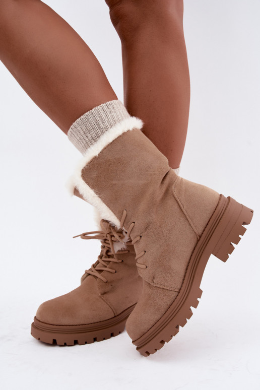 Botins quentes na cor marfim com atacadores e pelo por dentro Heloise