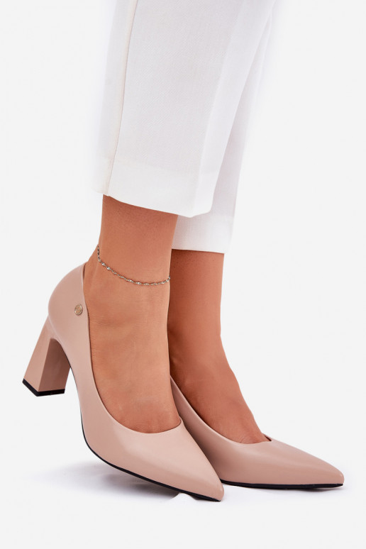 Sapatos de salto de estilo elegante Vinceza 62221 na cor areia