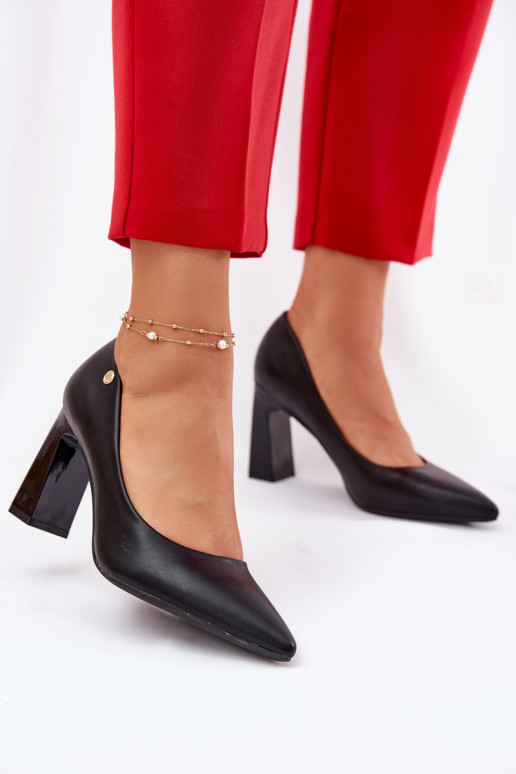 Sapatos de salto de estilo elegante Vinceza 62221 na cor preta