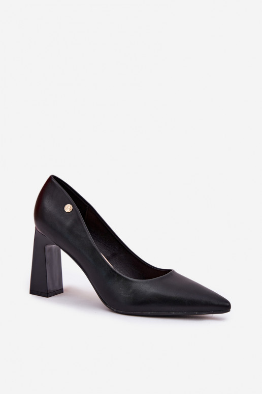 Sapatos de salto de estilo elegante Vinceza 62221 na cor preta