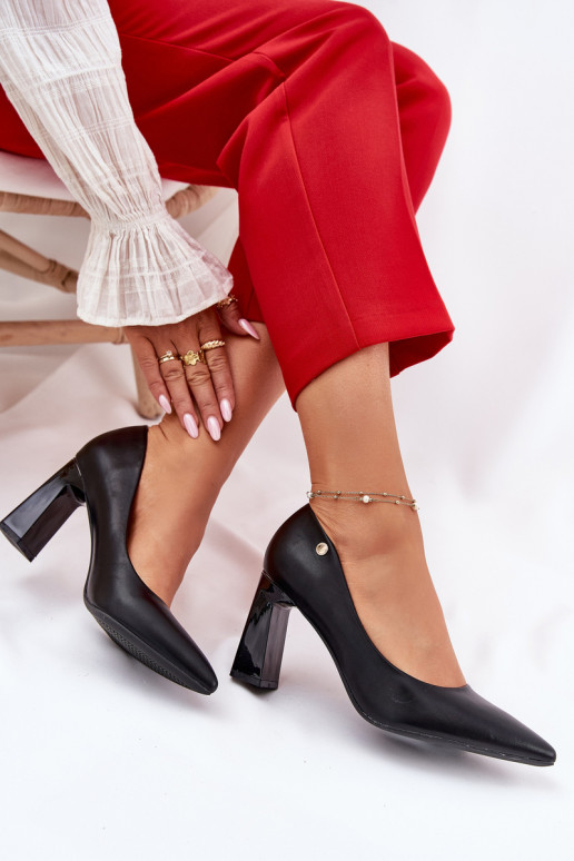 Sapatos de salto de estilo elegante Vinceza 62221 na cor preta