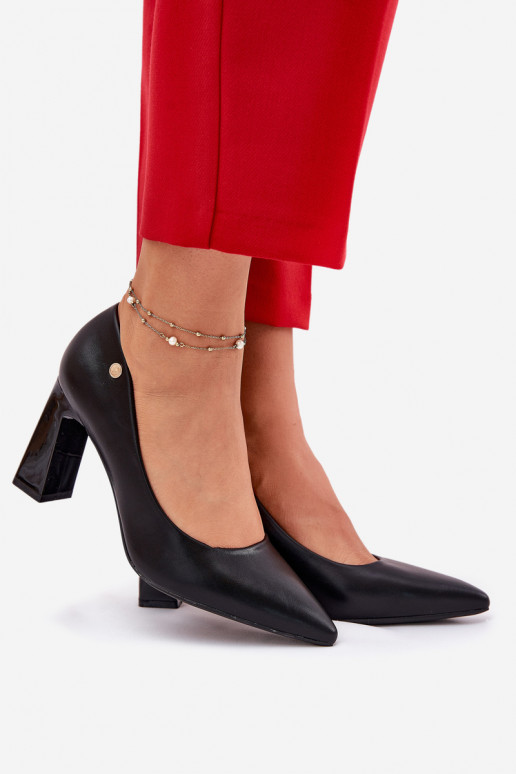 Sapatos de salto de estilo elegante Vinceza 62221 na cor preta