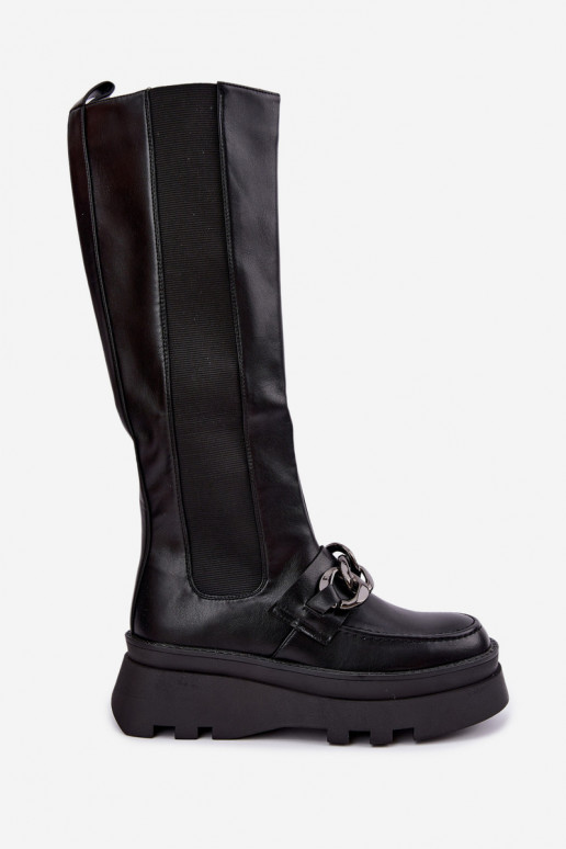 botas altas forradas com plataforma e correntes na cor preta Koraia