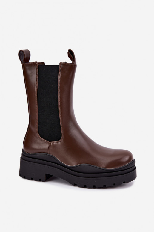 botins elegantes forrados com plataforma na cor castanha Rissana