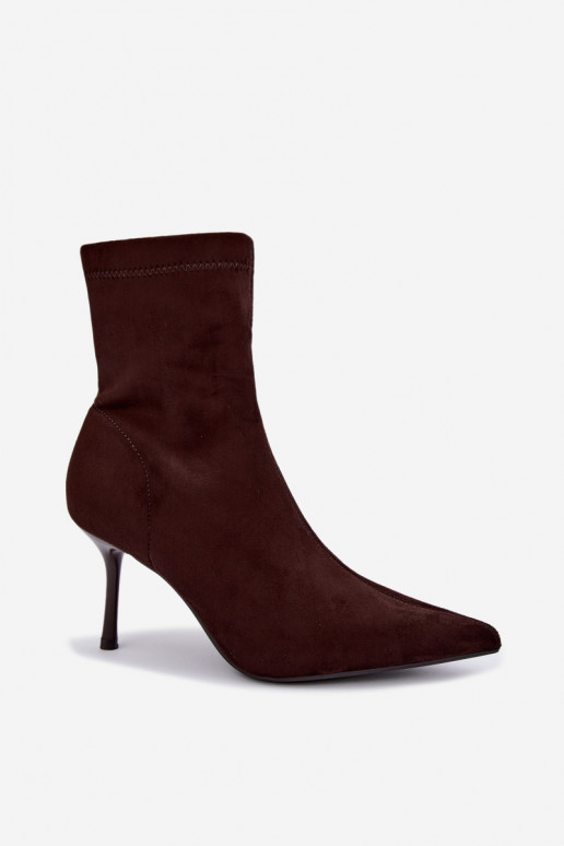 Botins de chocolate com saltos finos Nireya