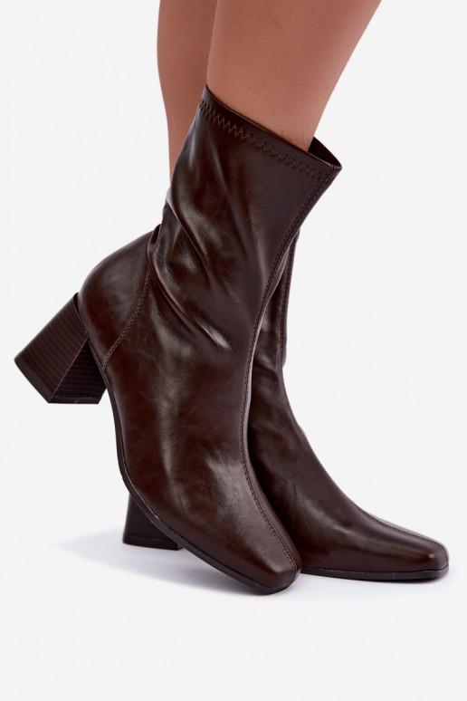 Botins castanhos femininos Veradis
