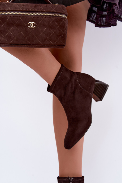 Botins de chocolate com saltos Estellea