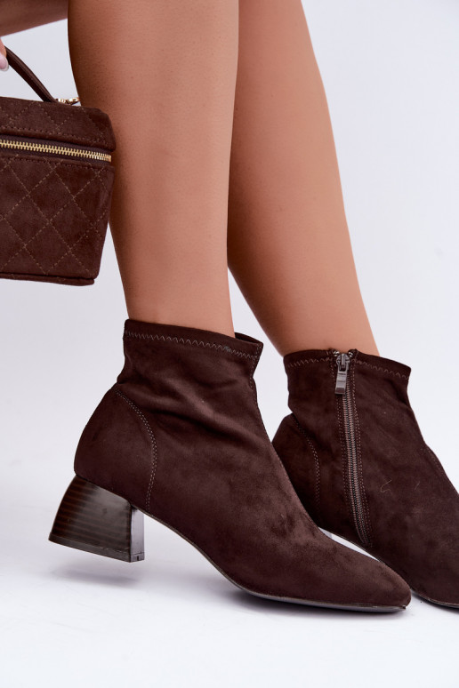 Botins de chocolate com saltos Estellea