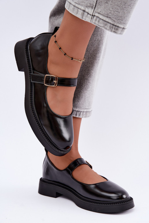 Sapatos pretos com saltos largos Lareine