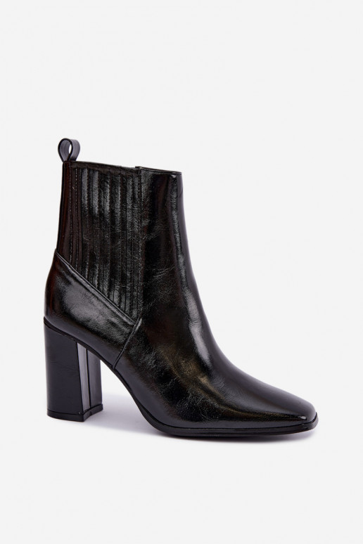 Botins pretos com efeito verniz Kallista