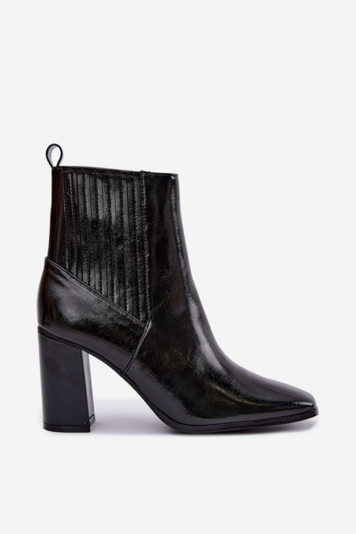 Botins pretos com efeito verniz Kallista