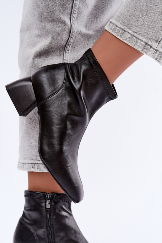 Botins pretos Klocke de couro sintético Estellea
