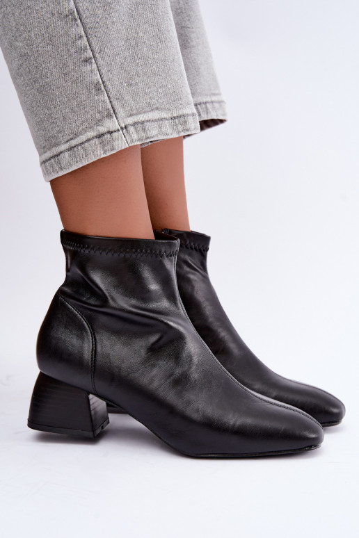 Botins pretos Klocke de couro sintético Estellea