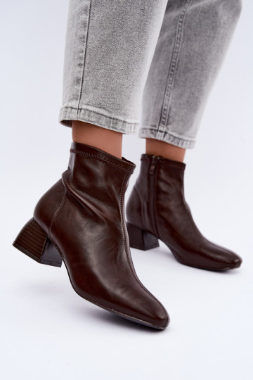 Estelle botins de couro sintético na cor chocolate 2