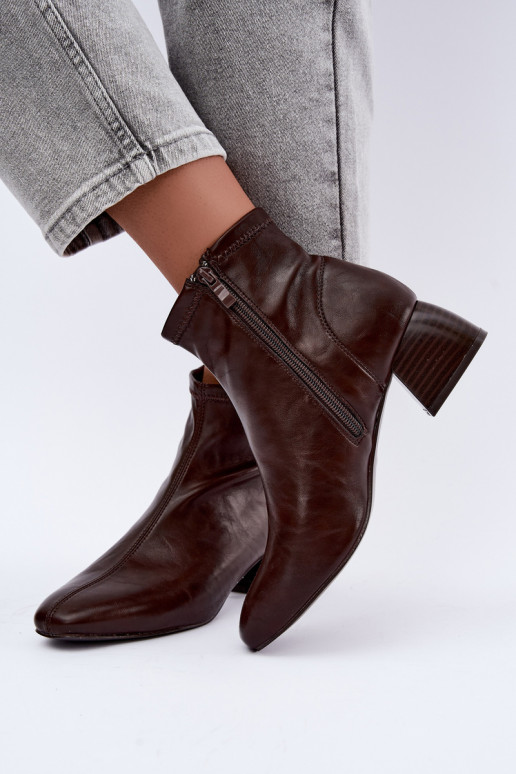 Estelle botins de couro sintético na cor chocolate