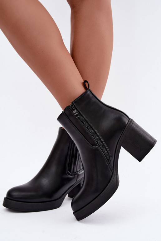 Gisandra botins quentes na cor preta