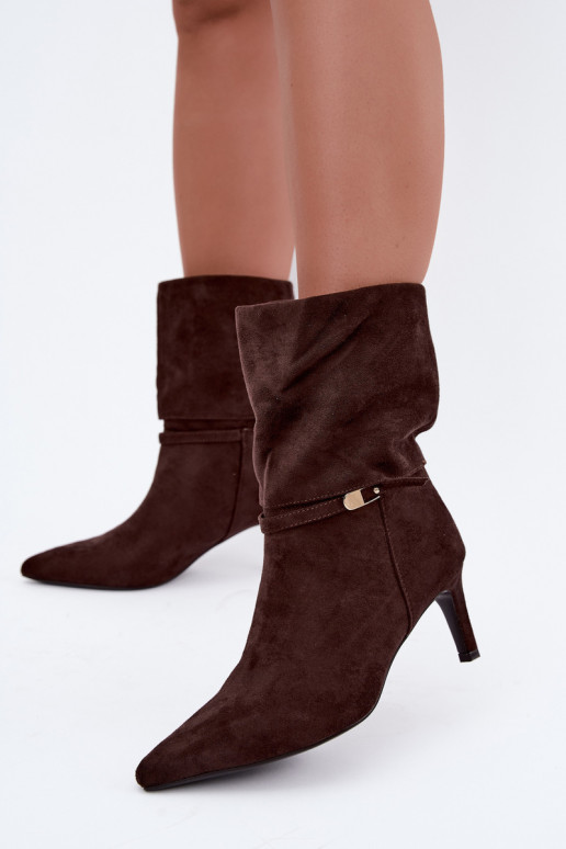 Eponine botins quentes slip-on com saltos finos na cor chocolate